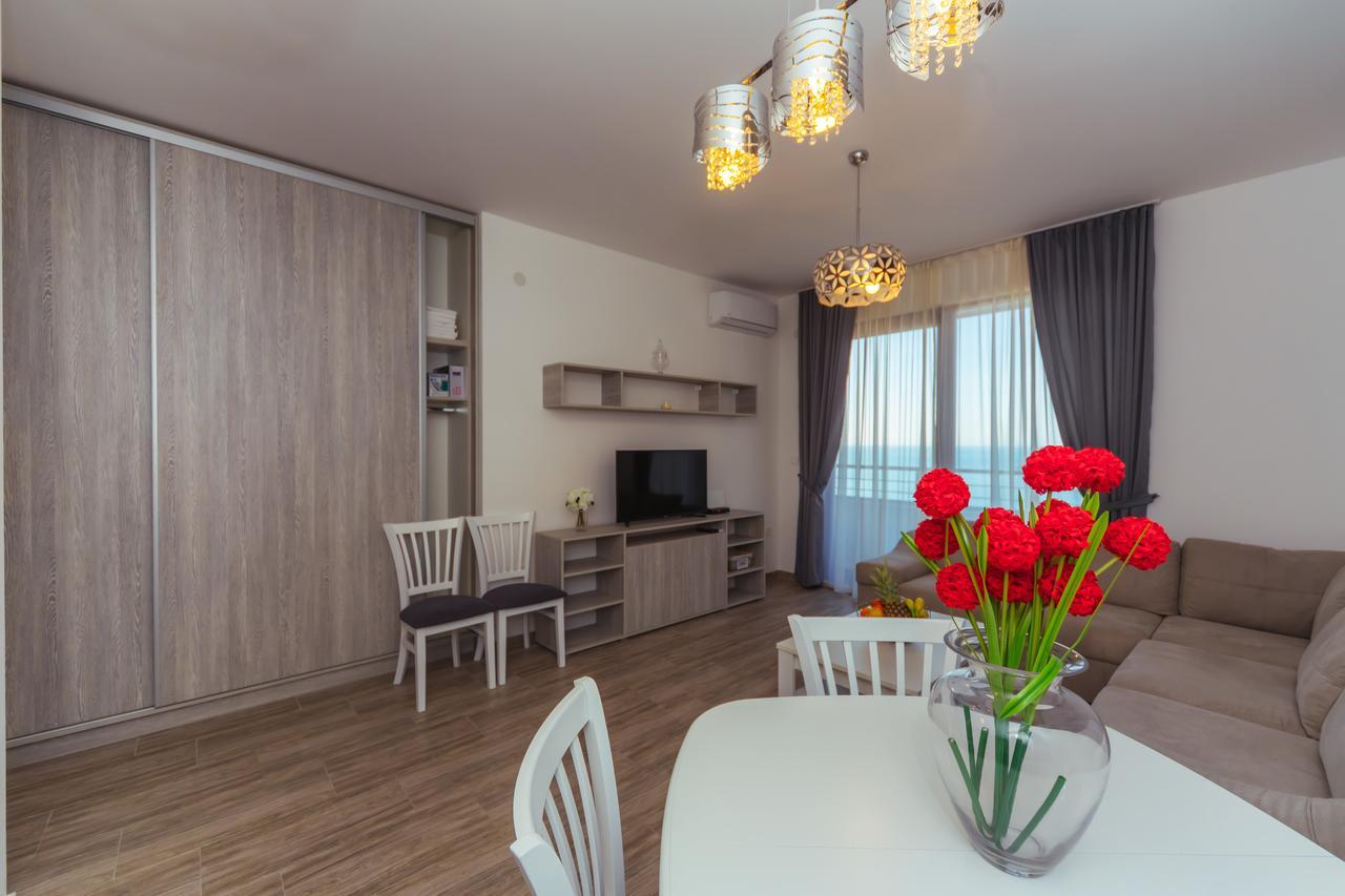 Apartments Monte Re Petrovac Exterior photo
